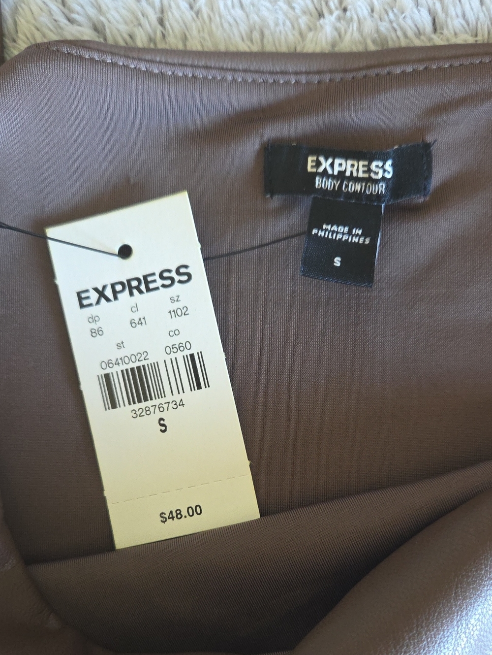 NWT Express Body Contour Faux Leather Square Neck Cropped Tank - Picture 3 of 5